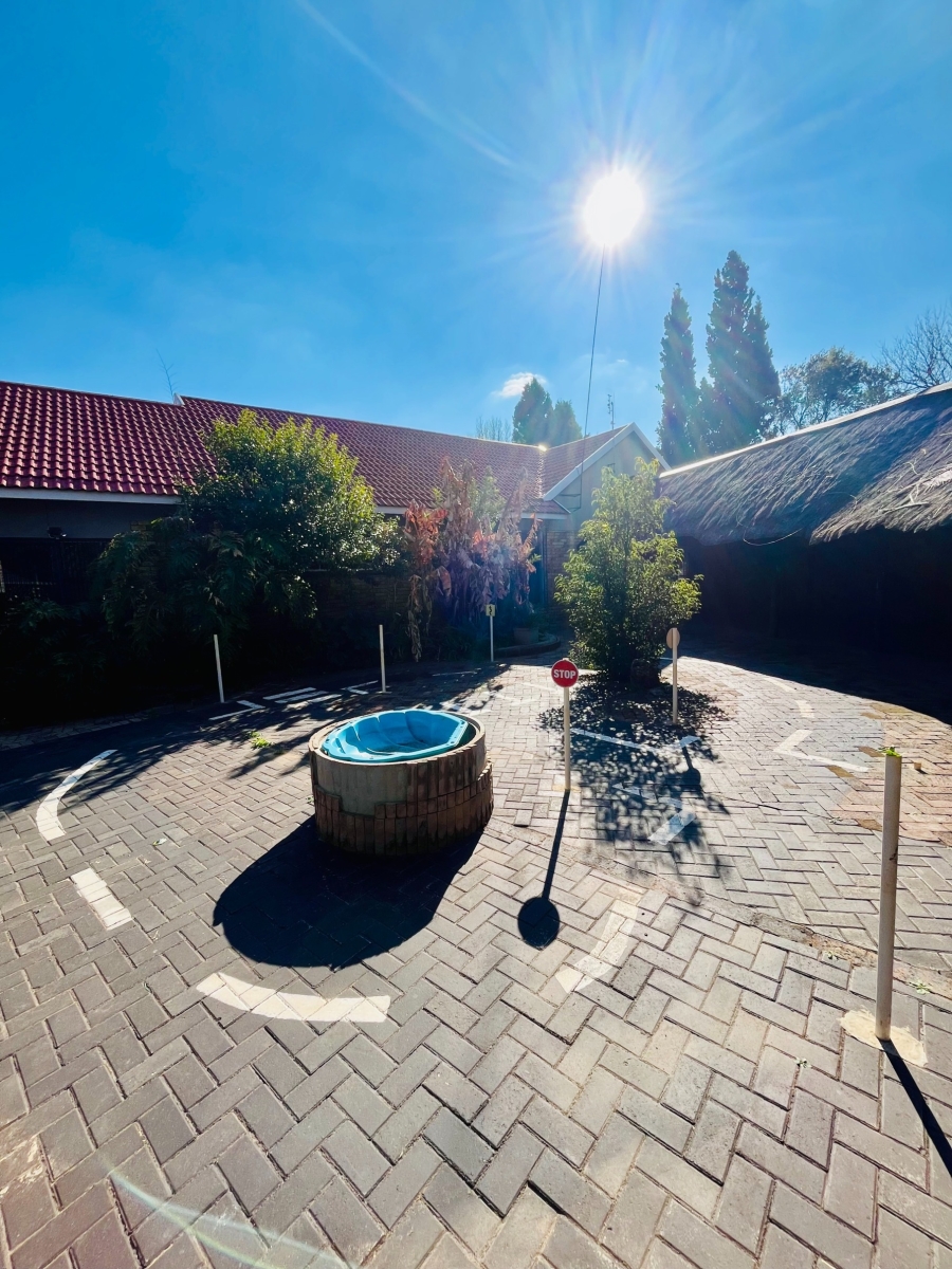 4 Bedroom Property for Sale in Flamwood North West